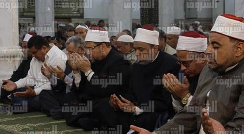 Friday-pray-speech-nafessa-mosque-latif-1